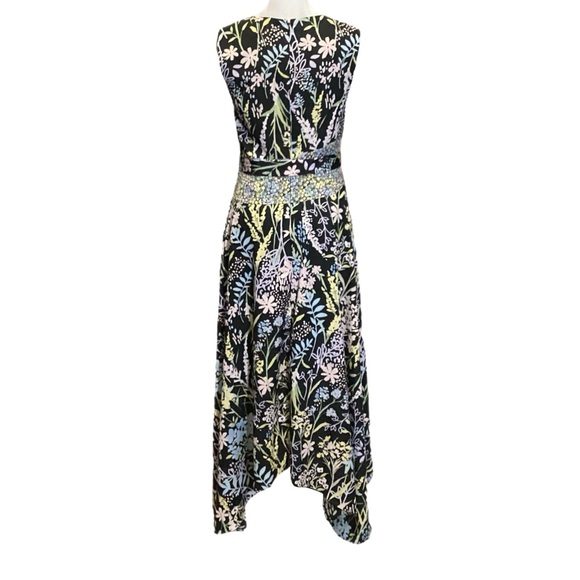 NWT Calvin Klein Floral V-Neck Handkerchief Dress - Size 2 - Picture 3 of 6